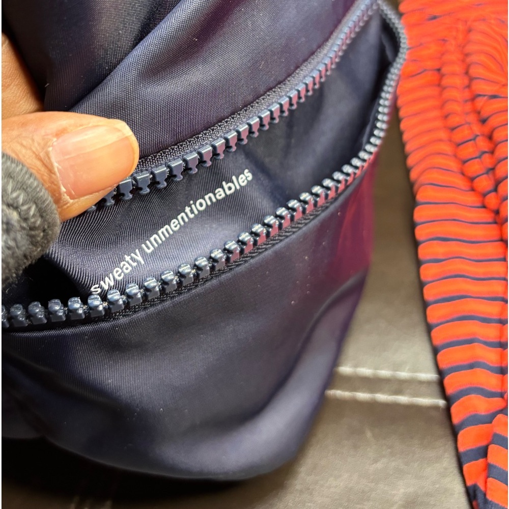 Lululemon bundle - Picture 10 of 16